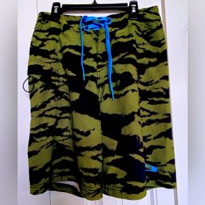 Oakley Men’s Board Shorts, size 28